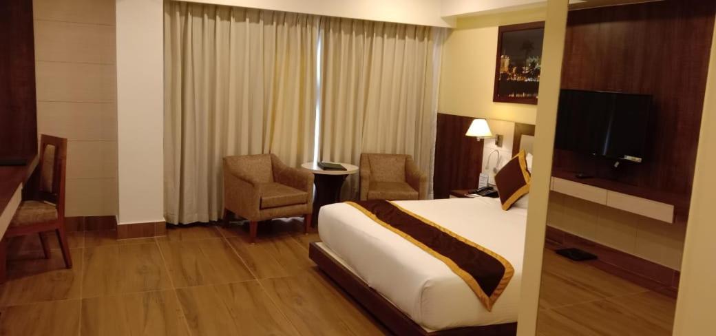 Hotel Rimi International Agartala Exterior foto
